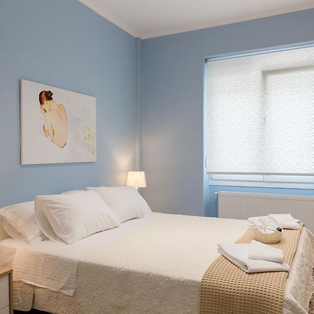 Grandma'S Chic & Bright Athenian Home With A Patio Εξωτερικό φωτογραφία
