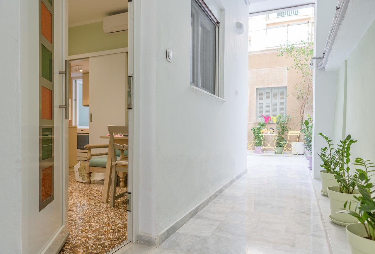 Grandma'S Chic & Bright Athenian Home With A Patio Εξωτερικό φωτογραφία