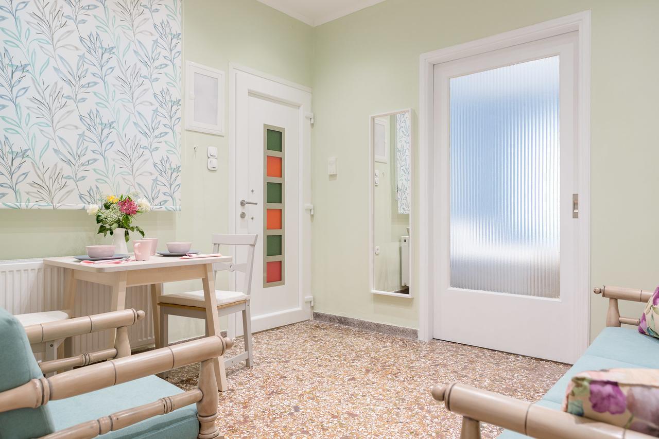 Grandma'S Chic & Bright Athenian Home With A Patio Εξωτερικό φωτογραφία